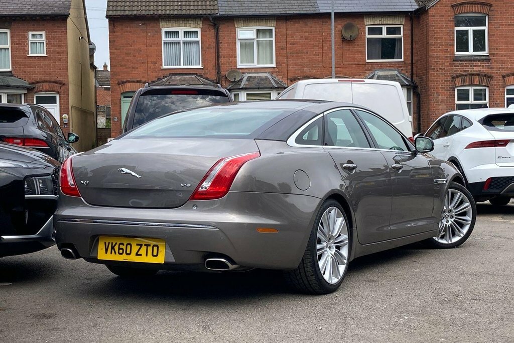Jaguar XJ Saloon 3 Grey #36