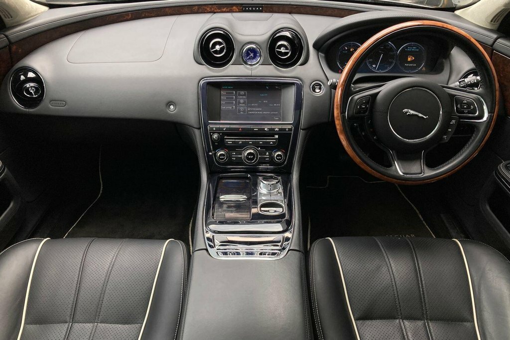 Jaguar XJ Saloon 3 Grey #13