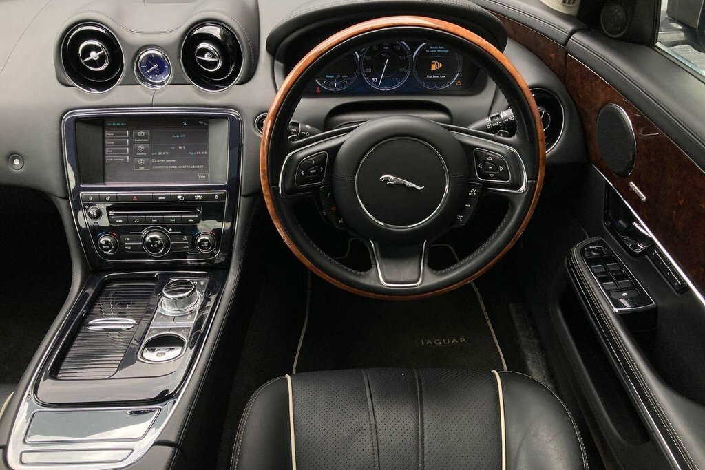 Jaguar XJ Saloon 3 Grey #14