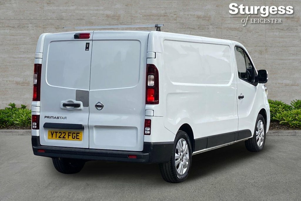Nissan Primastar 2L Tekna White #5