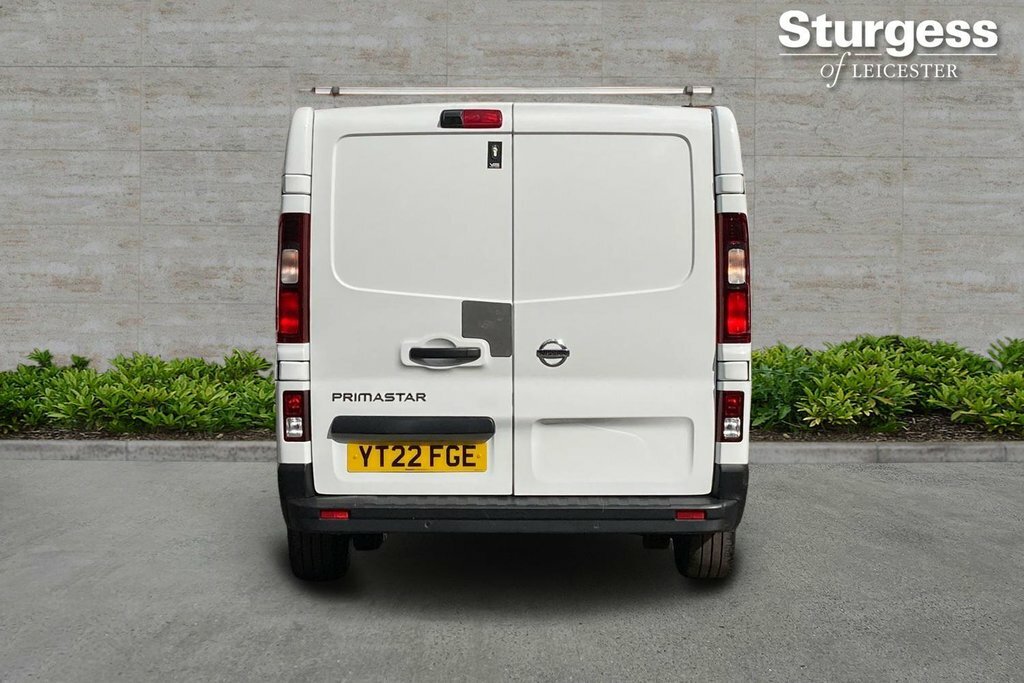 Nissan Primastar 2L Tekna White #6