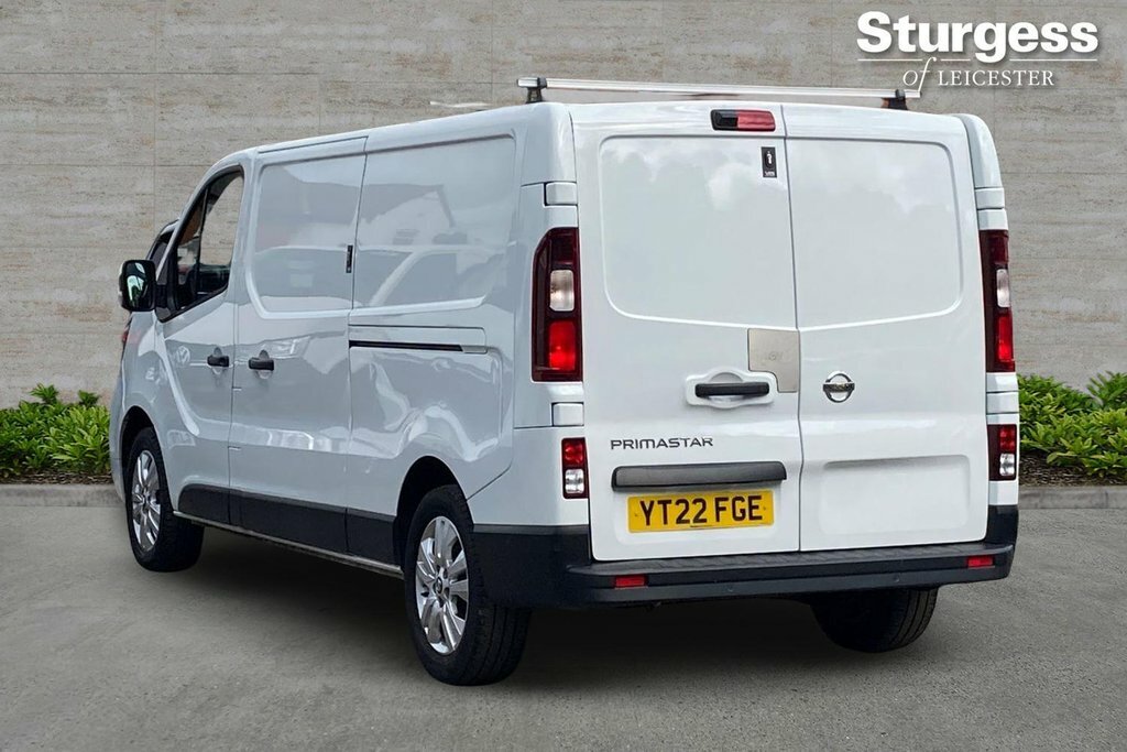 Nissan Primastar 2L Visia White #7