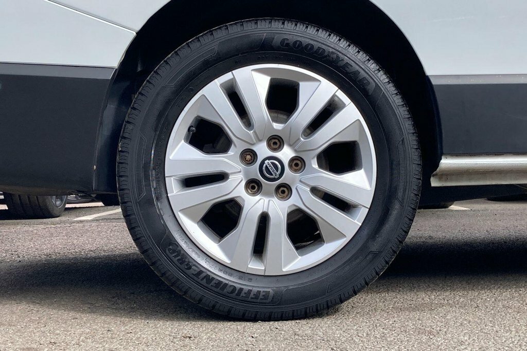 Nissan Primastar 2L Visia White #25