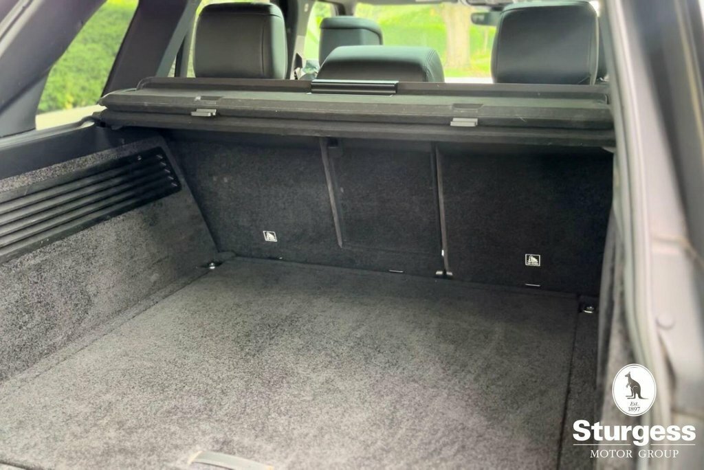 Land Rover Discovery Commercial Dynamic Hse Black #31