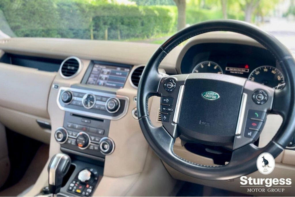 Land Rover Discovery Commercial Dynamic Hse Black #25