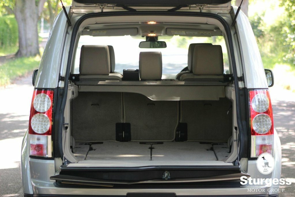 Land Rover Discovery Commercial Dynamic Hse Black #27