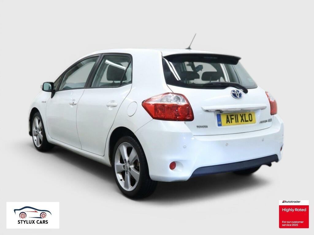 Toyota Auris T Spirit White #4