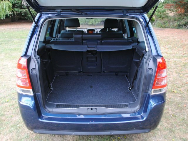 Vauxhall Zafira Design Silver #18