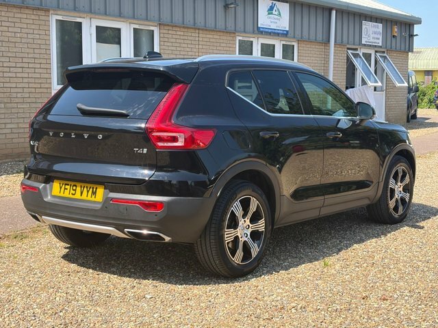 Volvo XC40 2.0 T4 Inscription Suv YF19VYM Black #6