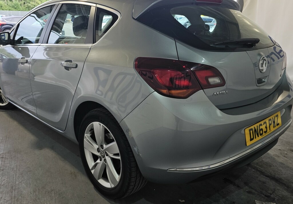 Vauxhall Astra 2.0 Cdti Sri Euro 5 White #2