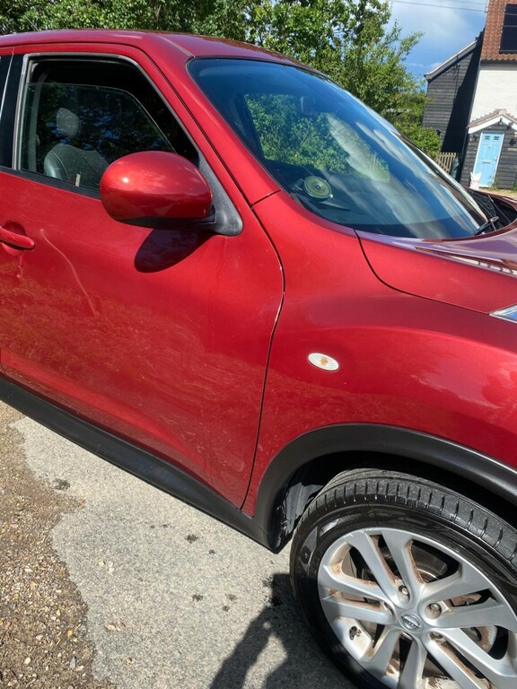 Nissan Juke 1.6 Dig-t Tekna 2011 YH61KKZ Red #3