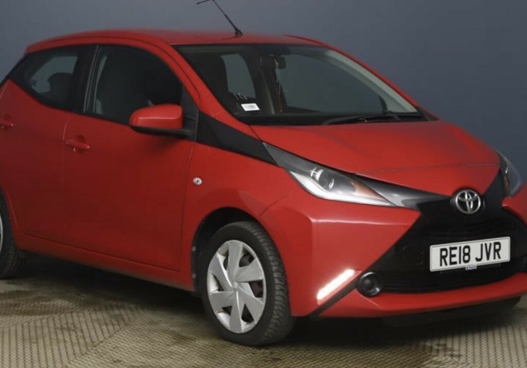 Toyota Aygo 1.0 Vvt-i X-play Red