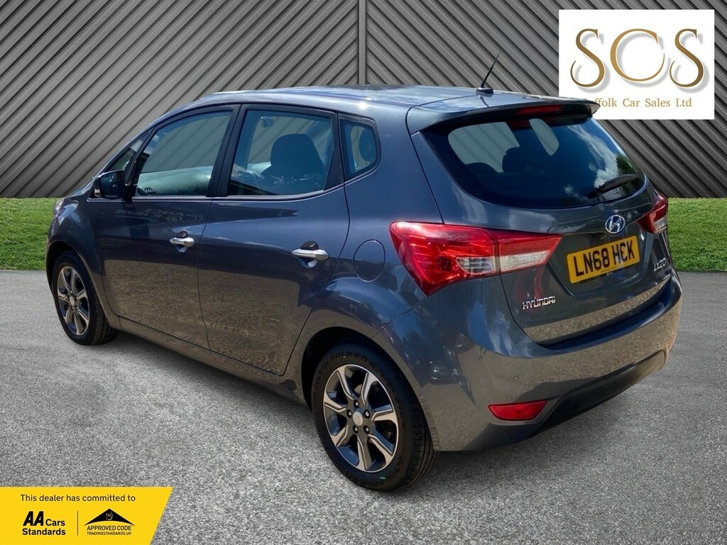 Hyundai Ix20 Hatchback 1.6 Ix20 Se Nav 1.6 At My19 201868 LN68HCK Grey #5