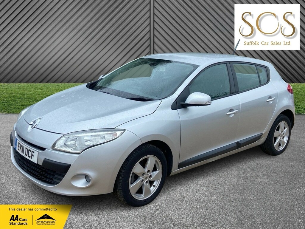 Renault Megane 1.6 16V Dynamique Tomtom Silver #3