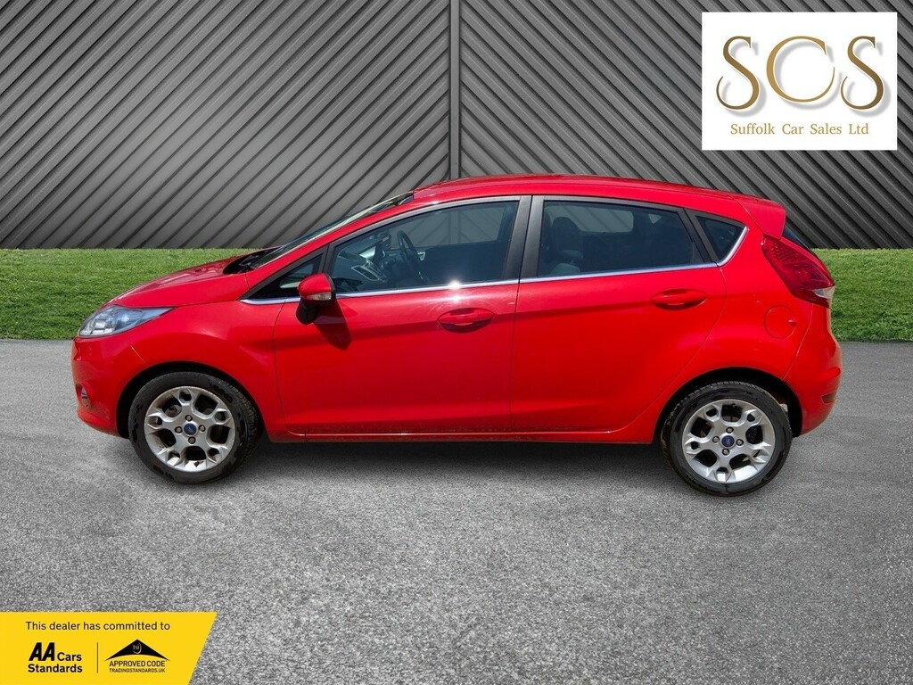 Ford Fiesta Hatchback 1.4 Zetec 201212 Red #4