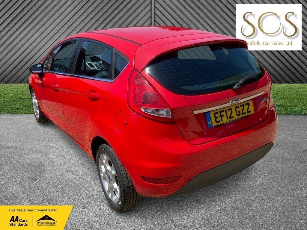 Ford Fiesta Hatchback 1.4 Zetec 201212 Red #5