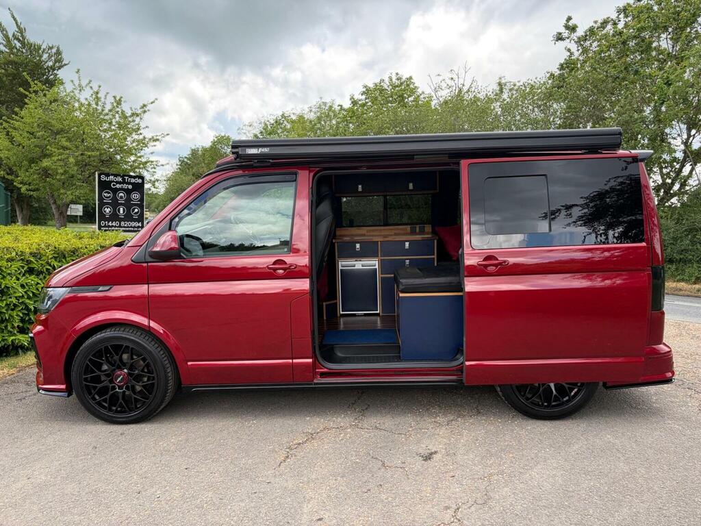 Volkswagen Transporter Panel Van 2.0 Tdi T28 Highline Fwd Swb Euro 6 Ss Red