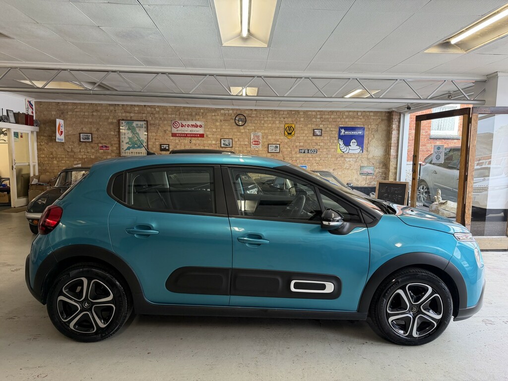 Citroen C3 1.2 Puretech Shine Plus Red #18