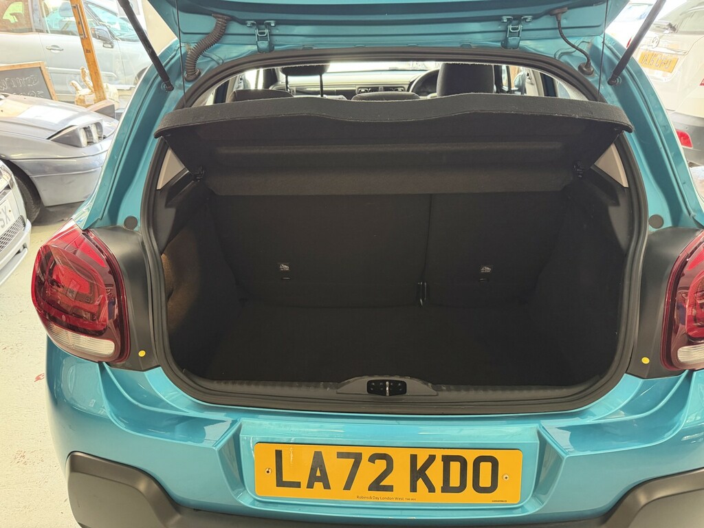 Citroen C3 1.2 Puretech Shine Plus Red #9