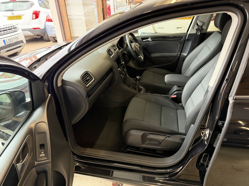 Volkswagen Golf 2.0 Tdi Match Black #5