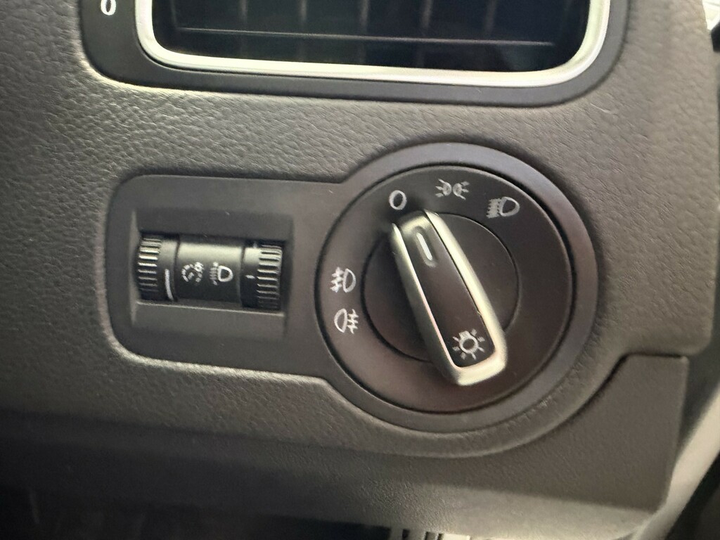 Volkswagen Polo S Ac Black #17