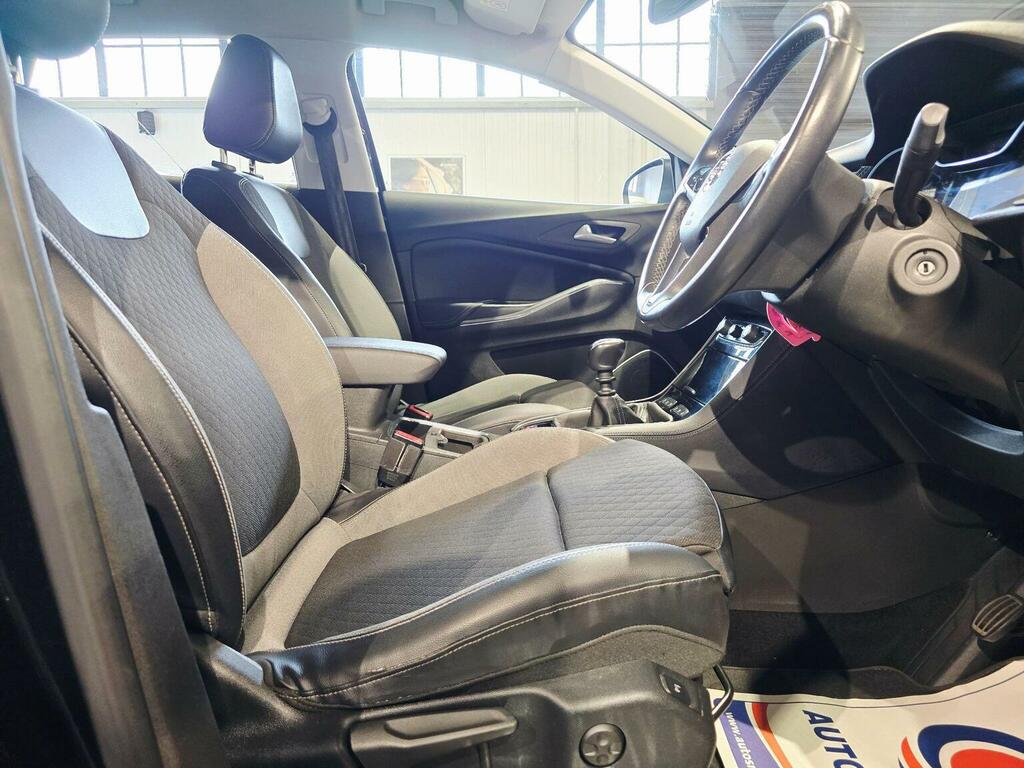Vauxhall Grandland X 1.5 Turbo D Tech Line Nav Red #47