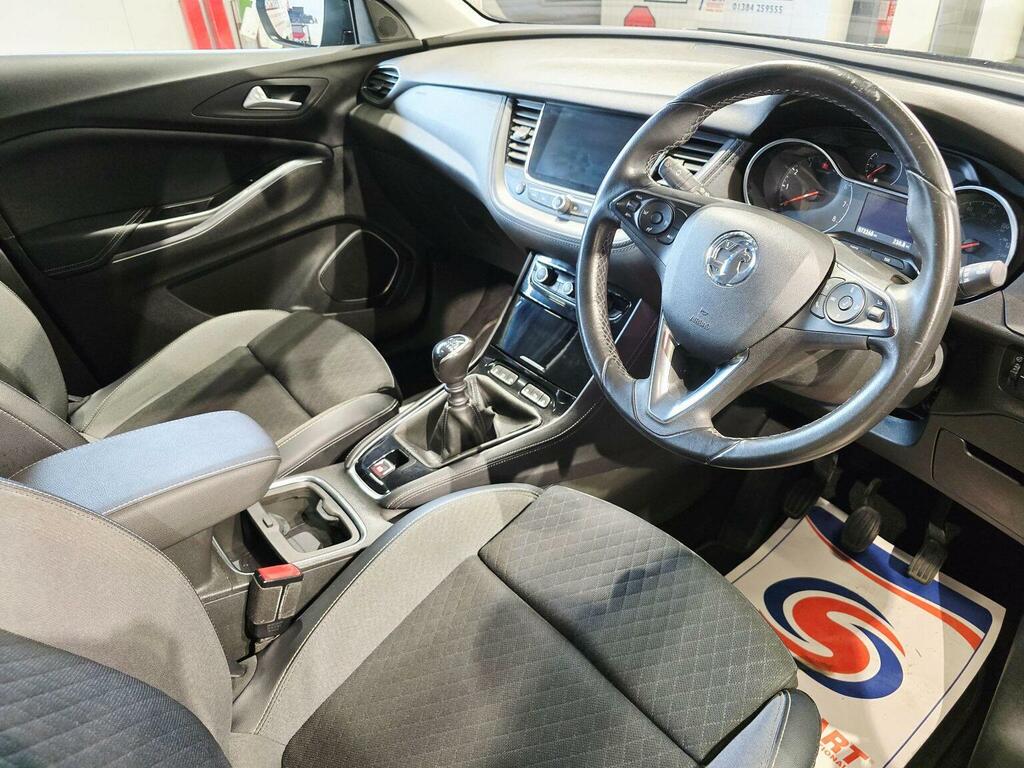 Vauxhall Grandland X 1.5 Turbo D Tech Line Nav Red #45