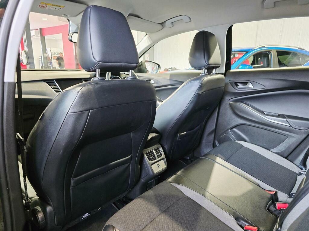 Vauxhall Grandland X 1.5 Turbo D Tech Line Nav Red #22