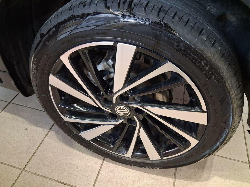 MG ZS 1.5 Hybrid Trophy Grey #17