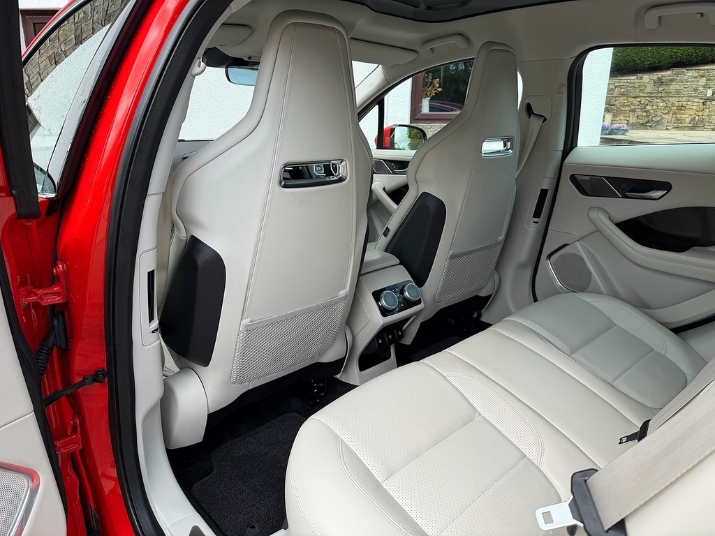 Jaguar I-Pace 400 Hse U720 Ulez BG20HNY Red #5
