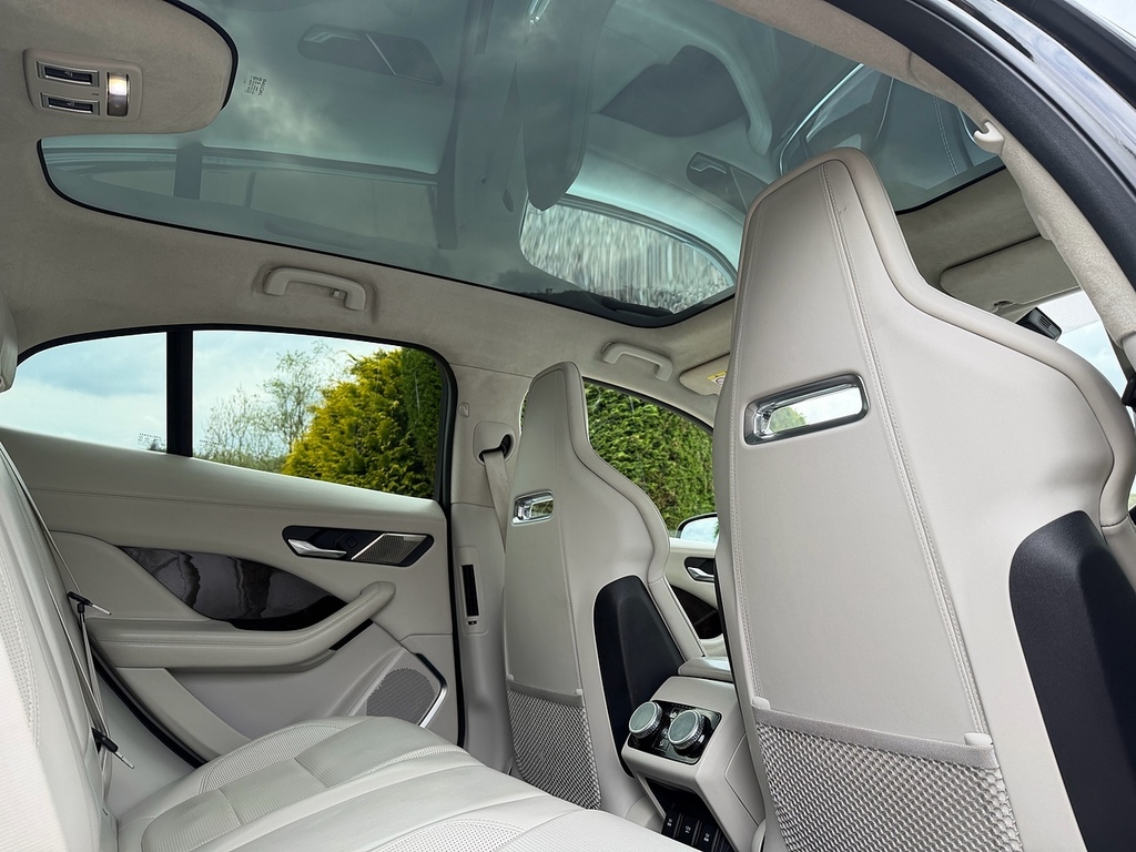 Jaguar I-Pace 400 First Edition U713 Ulez Black