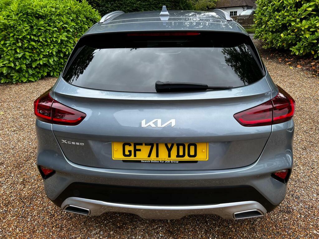 Kia Xceed 2 Silver #19