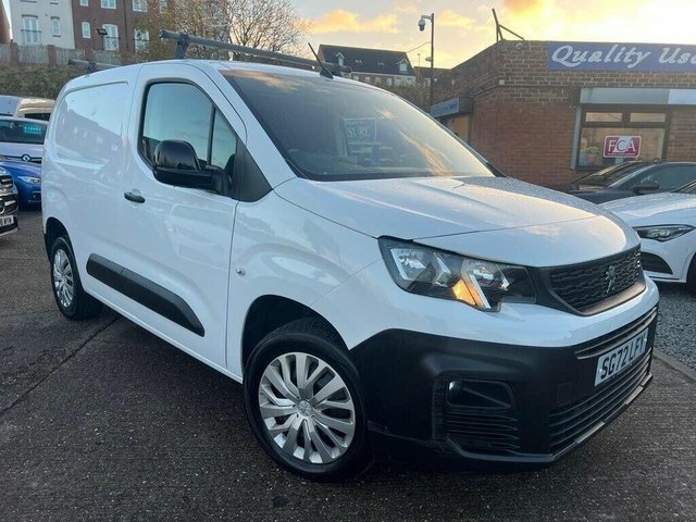 Peugeot Partner Bluehdi 1000 Professional Premium SG72LFY White #2