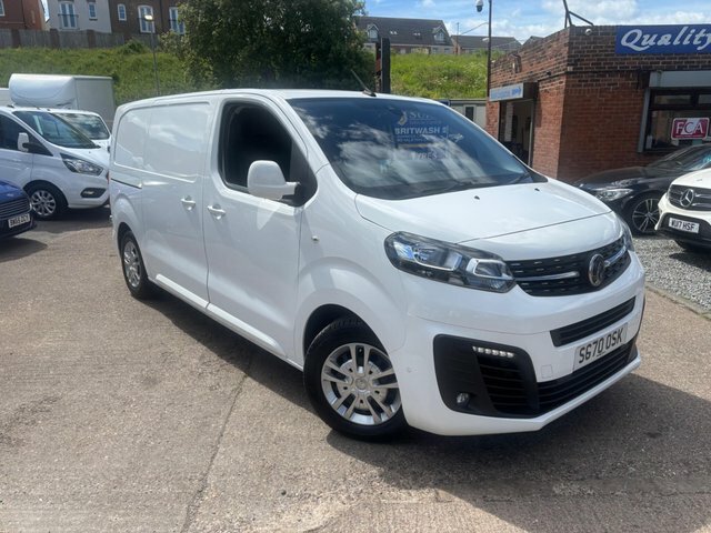 Vauxhall Vivaro Turbo D 2700 Sportive White #5
