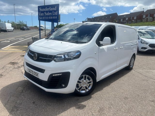Vauxhall Vivaro Turbo D 2700 Sportive White