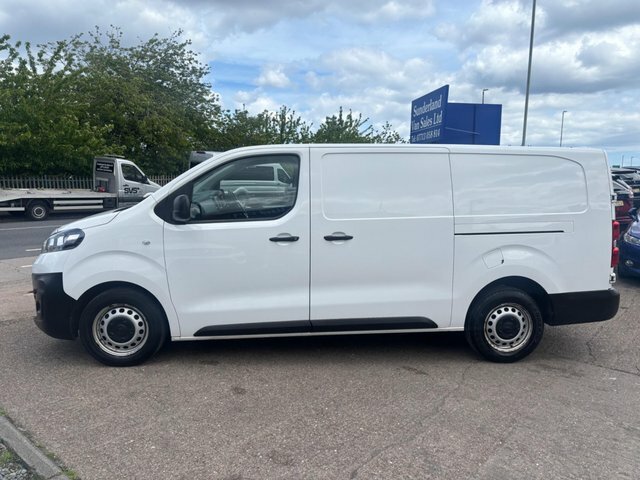 Vauxhall Vivaro Turbo D 2900 Dynamic White #4