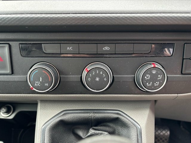 Volkswagen Transporter 2.0 Tdi 110 Highline Van Blue #24