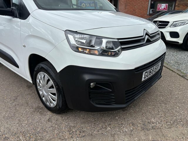 Citroen Berlingo Bluehdi 1000 Enterprise M White #4