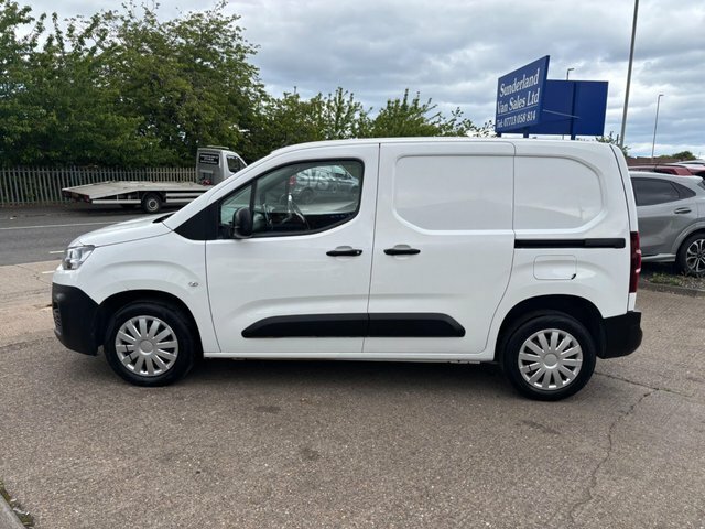 Citroen Berlingo Bluehdi 1000 Enterprise M White #6