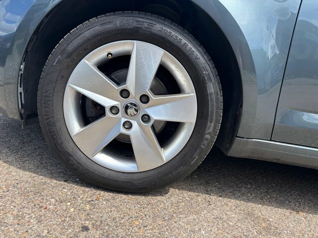 Skoda Octavia Octavia Se Drive Tsi Blue #8