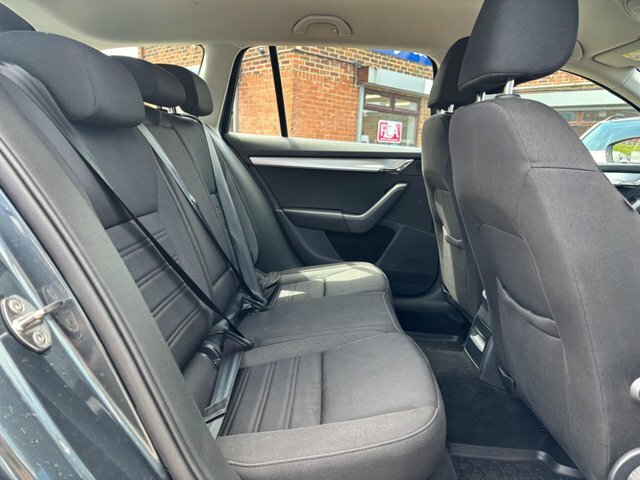 Skoda Octavia Octavia Se Drive Tsi Blue #17