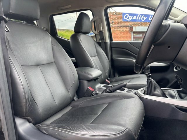 Nissan Navara Double Cab Pick Up Yellow #19
