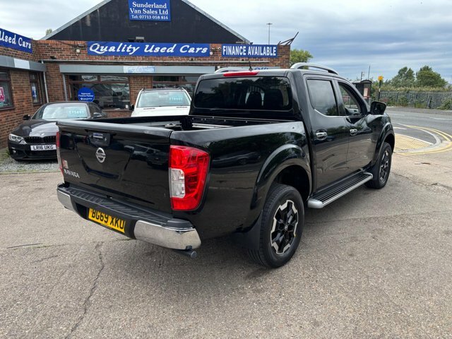 Nissan Navara Double Cab Pick Up Yellow #13