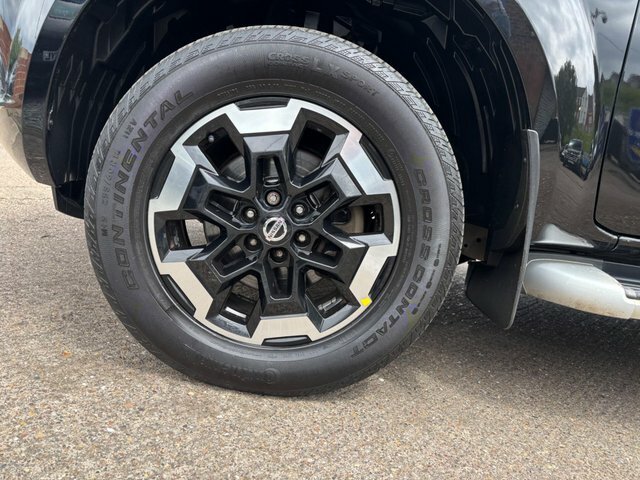 Nissan Navara Dci Tekna 4Wd Euro Black #6