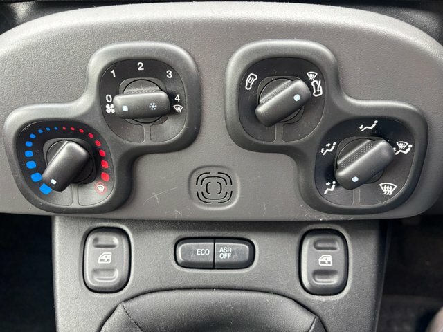 Fiat Panda 1.2 Lounge 69 Bhp White #23