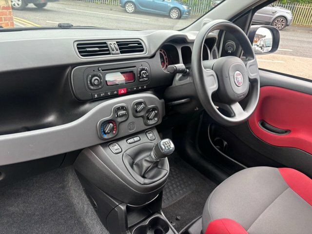 Fiat Panda 1.2 Lounge 69 Bhp White #19