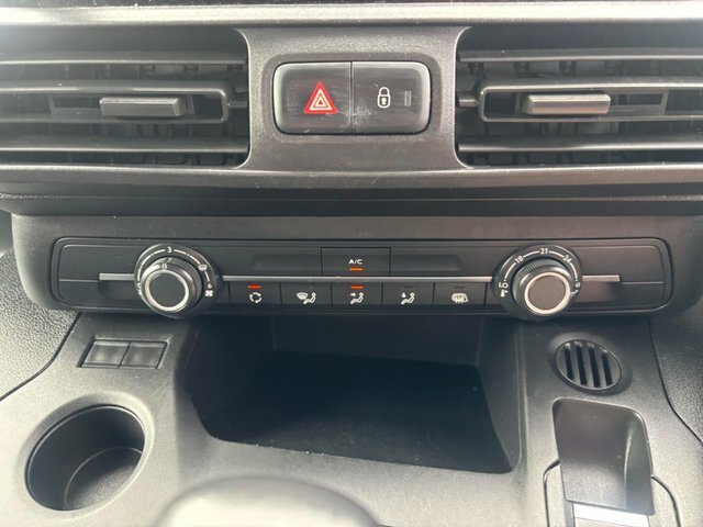 Peugeot Partner Professional Premium White #25