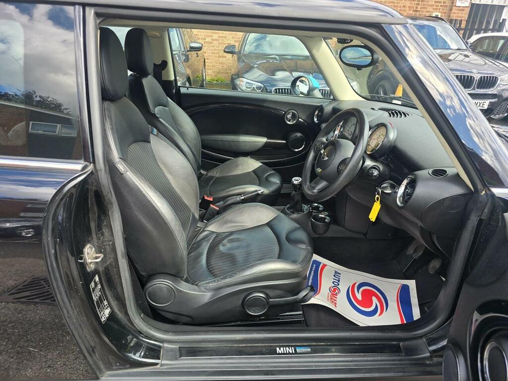 Mini Hatch 1.6 One Baker Street Euro 6 Black #20