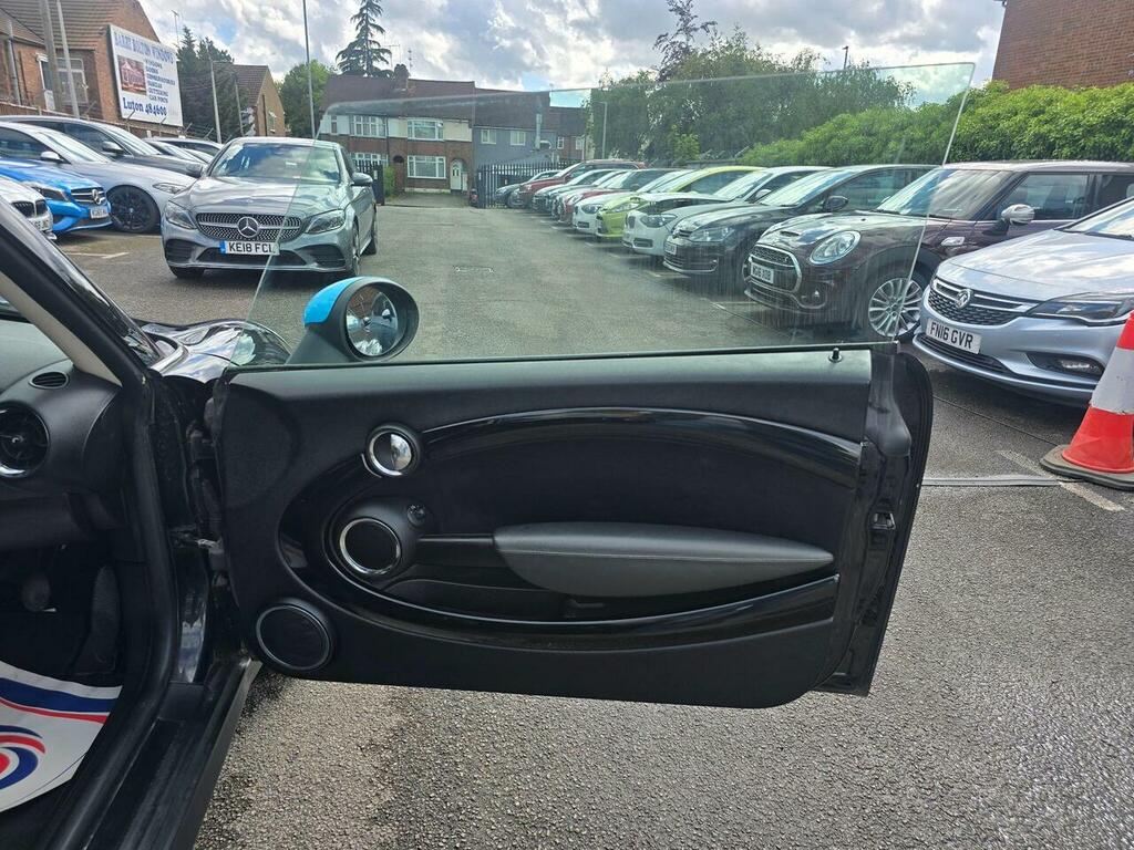 Mini Hatch 1.6 One Baker Street Euro 6 Black #18