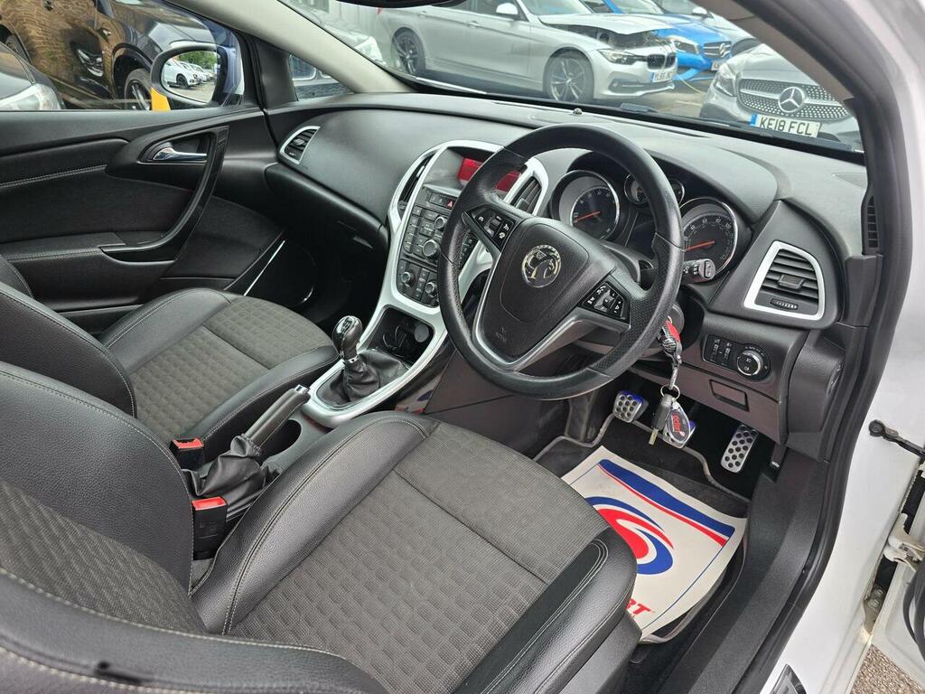 Vauxhall Astra GTC Gtc Cdti Sri U4011 Red #23